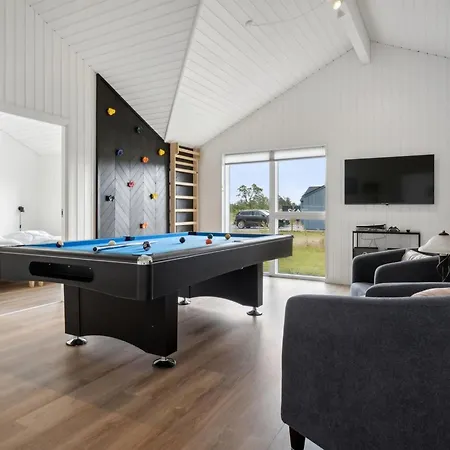Henke - 475m From The Sea By Interhome