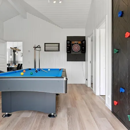 Henke - 475m From The Sea By Interhome *