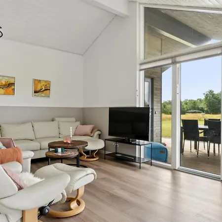 Henke - 475m From The Sea By Interhome *